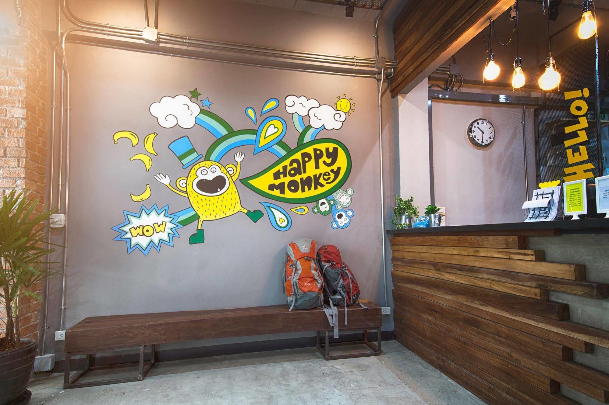 Happy Monkey Hostel Bangkok Exterior foto